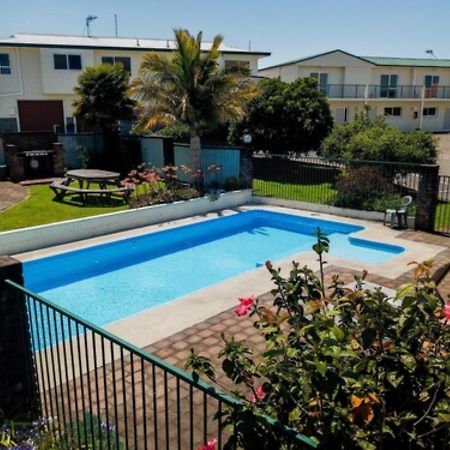 Cottage Park Thermal Motel Тауранга Екстериор снимка